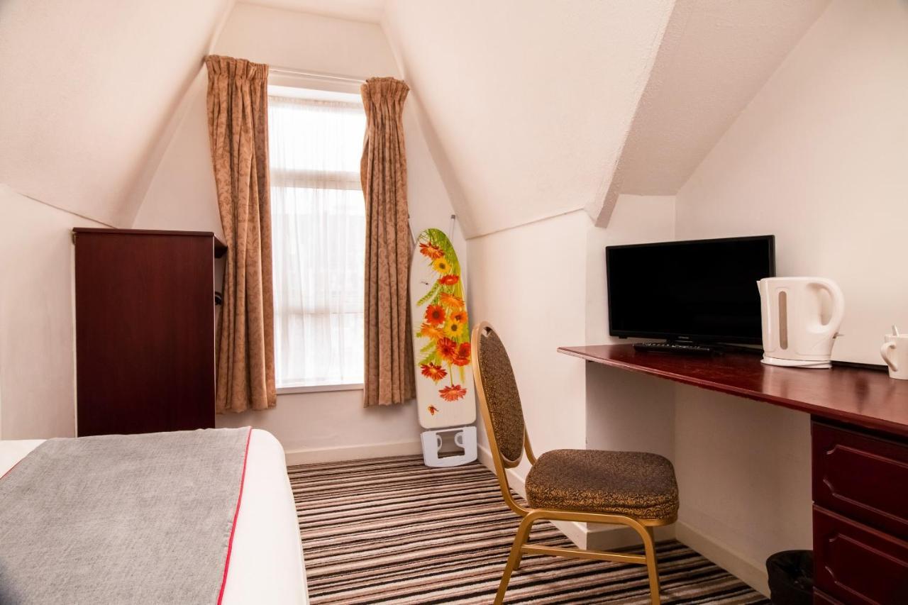 Oyo Flagship Cardiff Central Luaran gambar