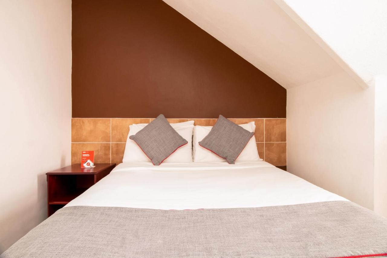 Oyo Flagship Cardiff Central Luaran gambar